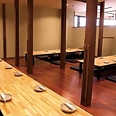 20名様以上で貸切OK!(最大約50名まで)掘りごたつ式の落ち着いた空間で、宴会・歓送迎会・各種集まりに最適です。