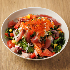 新鮮マグロサラダ