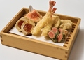 料理メニュー写真&nbsp;からりの天ぷら盛り合わせ