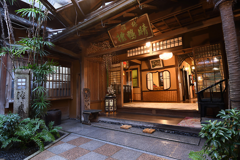 創業・天保二年（1831）歴史ある老舗旅館でいただく旬の京懐石―。