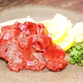 料理メニュー写真 熊本馬刺し(ヒレ赤身)