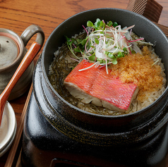 金目鯛とかごめ昆布と黄金いくら