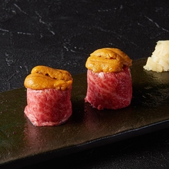 生ウニの肉巻き 2貫