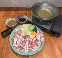 アグーしゃぶしゃぶと沖縄料理 民謡ライブ居酒屋あかがーらの特集写真