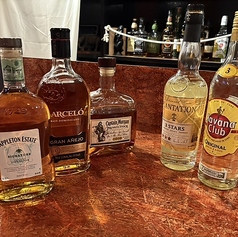 スペインビールやラム酒で乾杯！