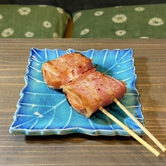 〈串焼き〉トマトベーコン巻き