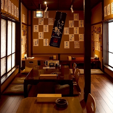 地酒と鮮魚 魚心 大和店の雰囲気1