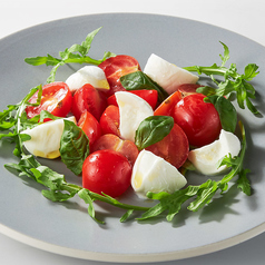 水牛モッツァレラ“ボッコンチーニ”のカプレーゼ