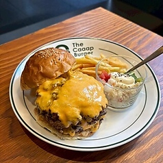 トランプバーガーを堪能できる満腹プレジデントシェアコース◆1ドリンク付き<全5品>4000円(税込)