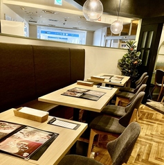 壁の穴 そごう大宮店の雰囲気2