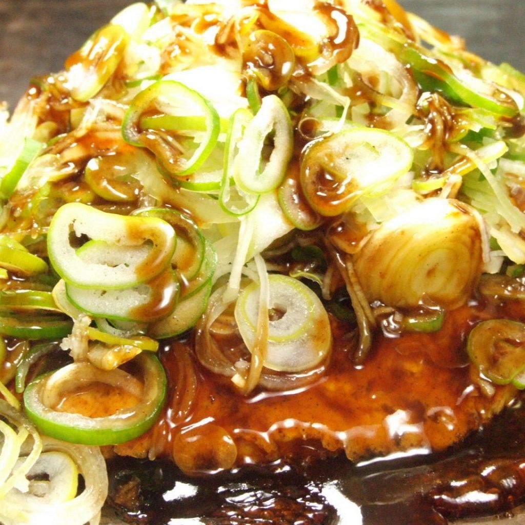 【アラカルト】爆弾ネギ玉！焼き加減でネギの辛みが変わる。お薦めは焼き少なめのぴりっと辛めネギ♪