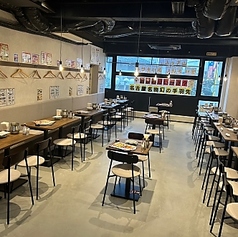 世界の山ちゃん 川崎仲見世店の雰囲気1