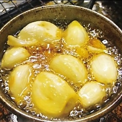 にんにくの丸揚げ