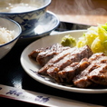 肉厚で食べ応えの良い牛タンを、香ばしく焼き上げた定食。噛むほどに広がる旨味を存分にご堪能いただけます。