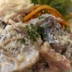 【牛肉】牛頬肉の赤ワイン煮込み