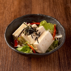 豆腐の胡麻ドレサラダ