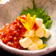 クリームチーズの酒盗和え