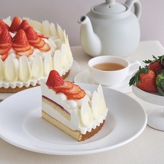 “あすかルビー”いちごのベイクド＆レアチーズケーキ