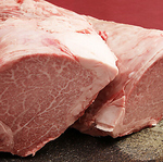 【こだわりのステーキ】ご希望に合わせてカットし焼き上げる人気メニュー。和牛・国産牛の旨味に舌鼓