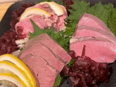 肉刺し盛り合わせ