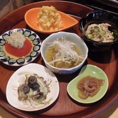 前菜盛り合わせ