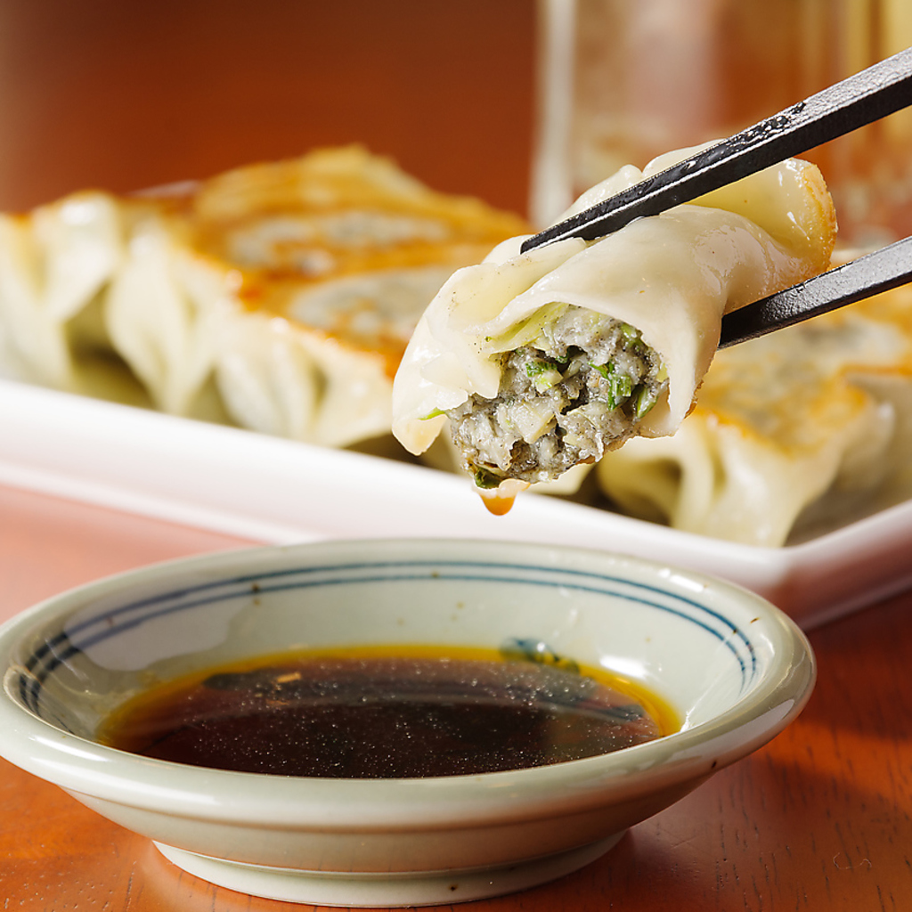 注文率90％超！！肉汁たっぷり焼き餃子、1個77円（4個から注文可）
