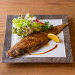 新鮮な旬の魚をアツアツの鉄板の上でジューシーに焼いています!!