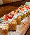 料理メニュー写真&nbsp;フレンチトースト～季節のフルーツ乗せ～