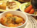 もちろんパスタ以外にも、前菜・サラダ・ピッツァなど充実♪