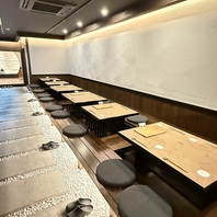 落ち着いた和の雰囲気の店内