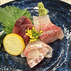 刺身盛り合わせ　一人前