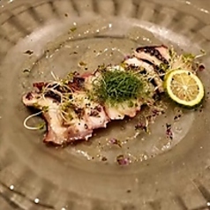 紫蘇香るタコのカルパッチョ