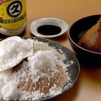 お酒がすすむ珍味やこだわりの逸品料理を揃えております