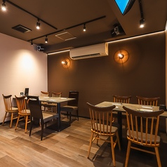 ダイニングバー ちゃちゃちゃ 六本木店の雰囲気1