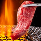 厳選された和牛肉を贅沢に使用した焼肉の美味しさに自信あり！口の中でとろけるような柔らかさと、旨味が広がる深い味わい。新鮮で質の高い和牛を取り揃え、どのお肉も一口食べればその違いが感じられます。こだわりの和牛を堪能できる焼肉店で、特別なひとときをお過ごしください。