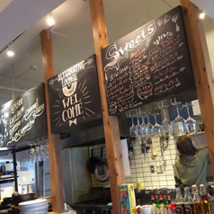 オルタナティブラウンジの雰囲気3