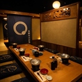 ≪6～8名席≫4部屋ございます　つなげて座れば最大32名まで屋形船席で宴会も可能です！人気のお座敷席なのでお早めにご予約がおすすめです！半個室ではありますが、隣席とは扉で区切られているため個室として利用して問題ないと思います☆