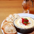 料理メニュー写真 カマンベールチーズのオーブン焼き