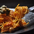 料理メニュー写真 モッツァレラと野菜のトマトパスタ