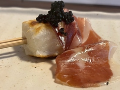 生ハムキャビア餅串