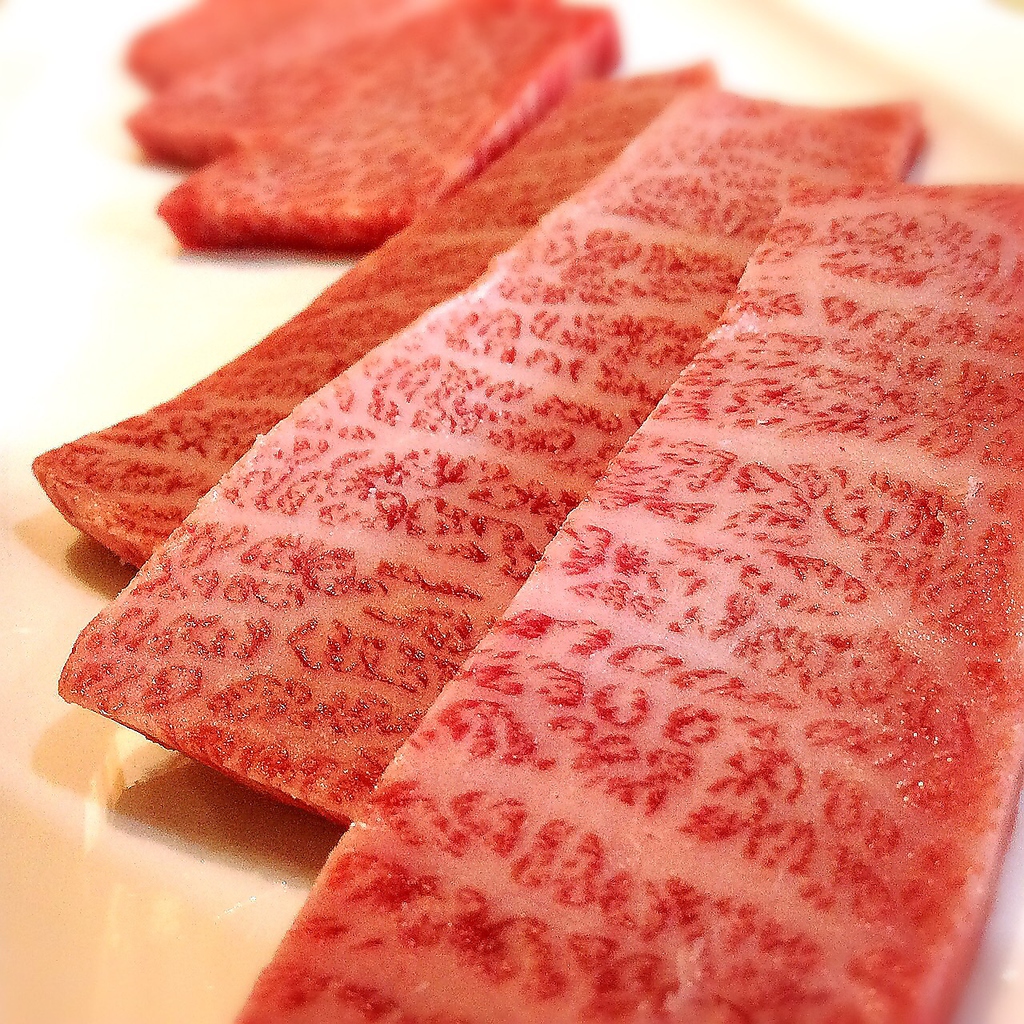 A5ランク黒毛和牛焼きしゃぶ(ロース)2040円(みすじ)1,780円