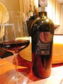 【グリフォ アウグスターレ ネーロ・ディ・トロイア リゼルヴァ】重みのある赤ワイン。風味豊かなバニラのような香りが特徴です。重厚感のあるワインが好きな方にオススメ。