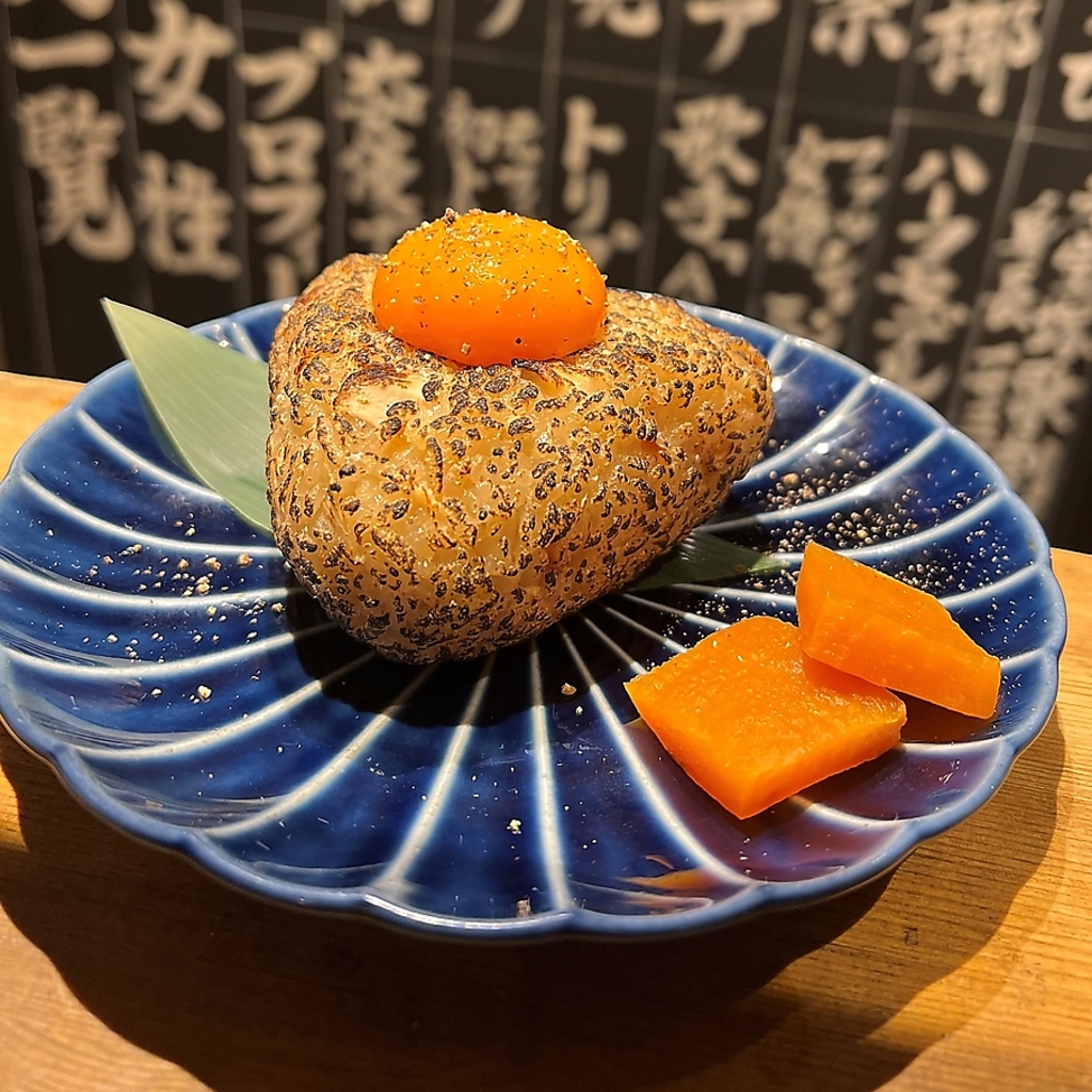 新名物！鯛めし焼きおにぎり。岡崎おうはんのランニングエッグ使用。