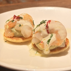 海老とアボカドの1口クレープ《2個》