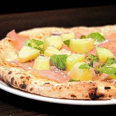イゾラ トラットリア ISOLA TRATTORIAの写真