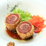 「ローストビーフのレアカツ」ちょっと贅沢なご褒美カツ。お肉を食べたいならボナパルト・ブルーへ！