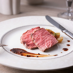 ＜ディナー限定＞牛肉のロースト　トリュフソース