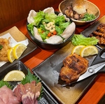 焼き鳥、日和焼きなど自慢の鶏肉料理を満喫するならおまかせセット！お酒との相性もバツグン◎