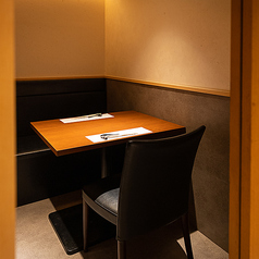 【完全個室】プライベートが保たれた個室でお愉しみください。