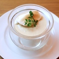 料理メニュー写真 シャンピニオンのスープのスフレ仕立て